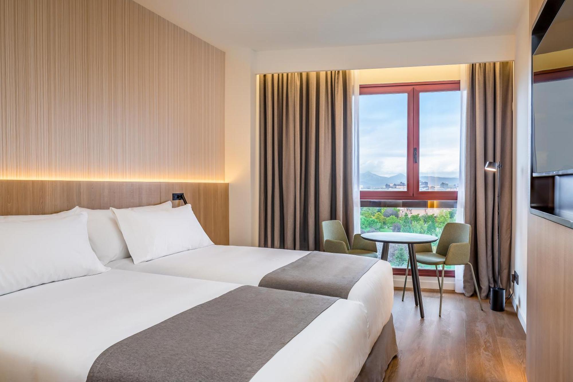 Occidental Pamplona Hotel Eksteriør billede