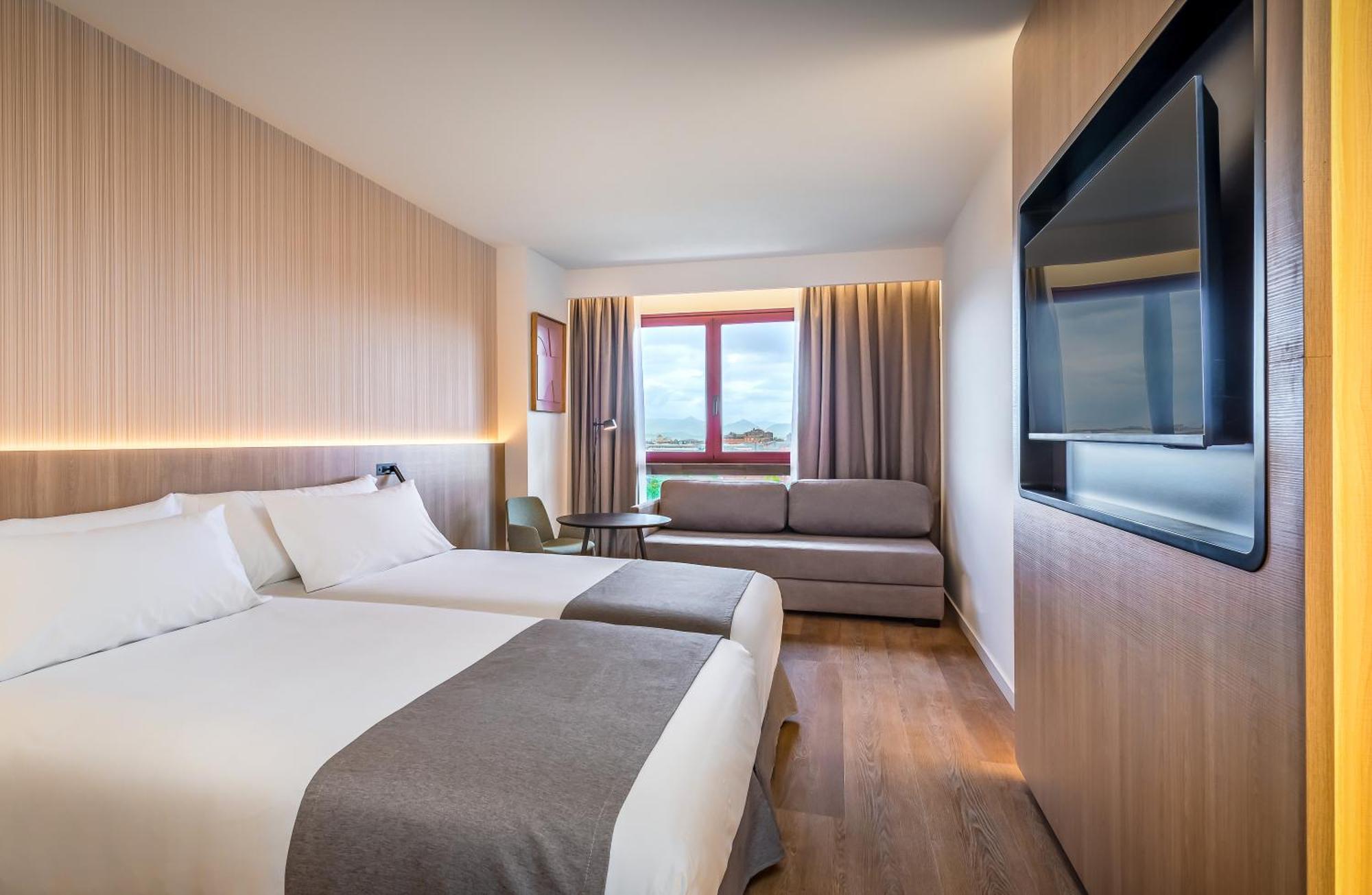 Occidental Pamplona Hotel Eksteriør billede
