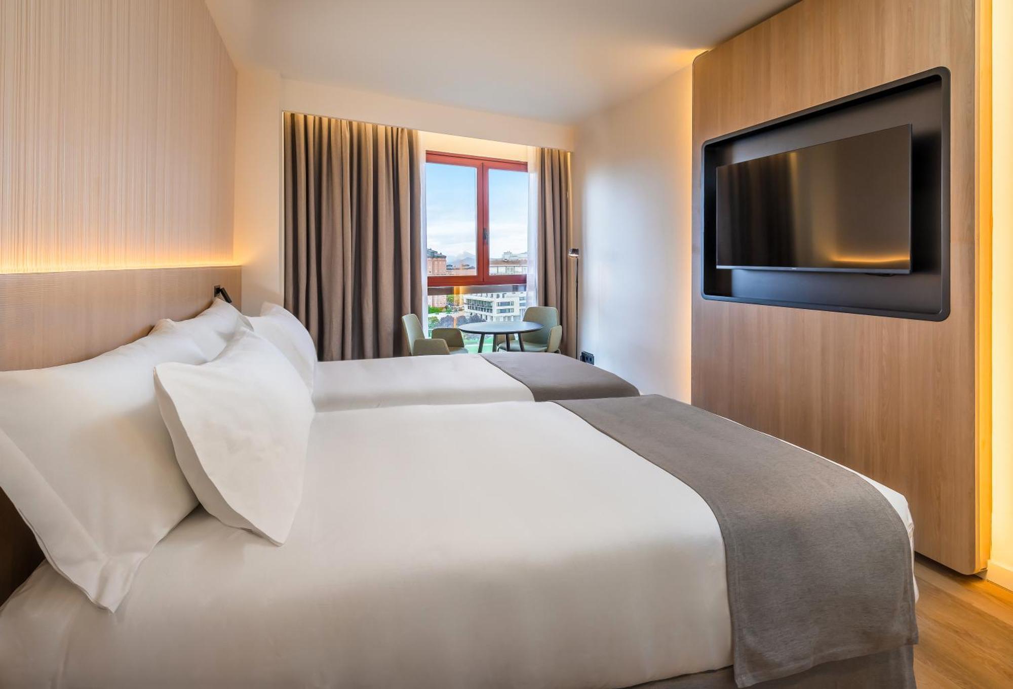 Occidental Pamplona Hotel Eksteriør billede