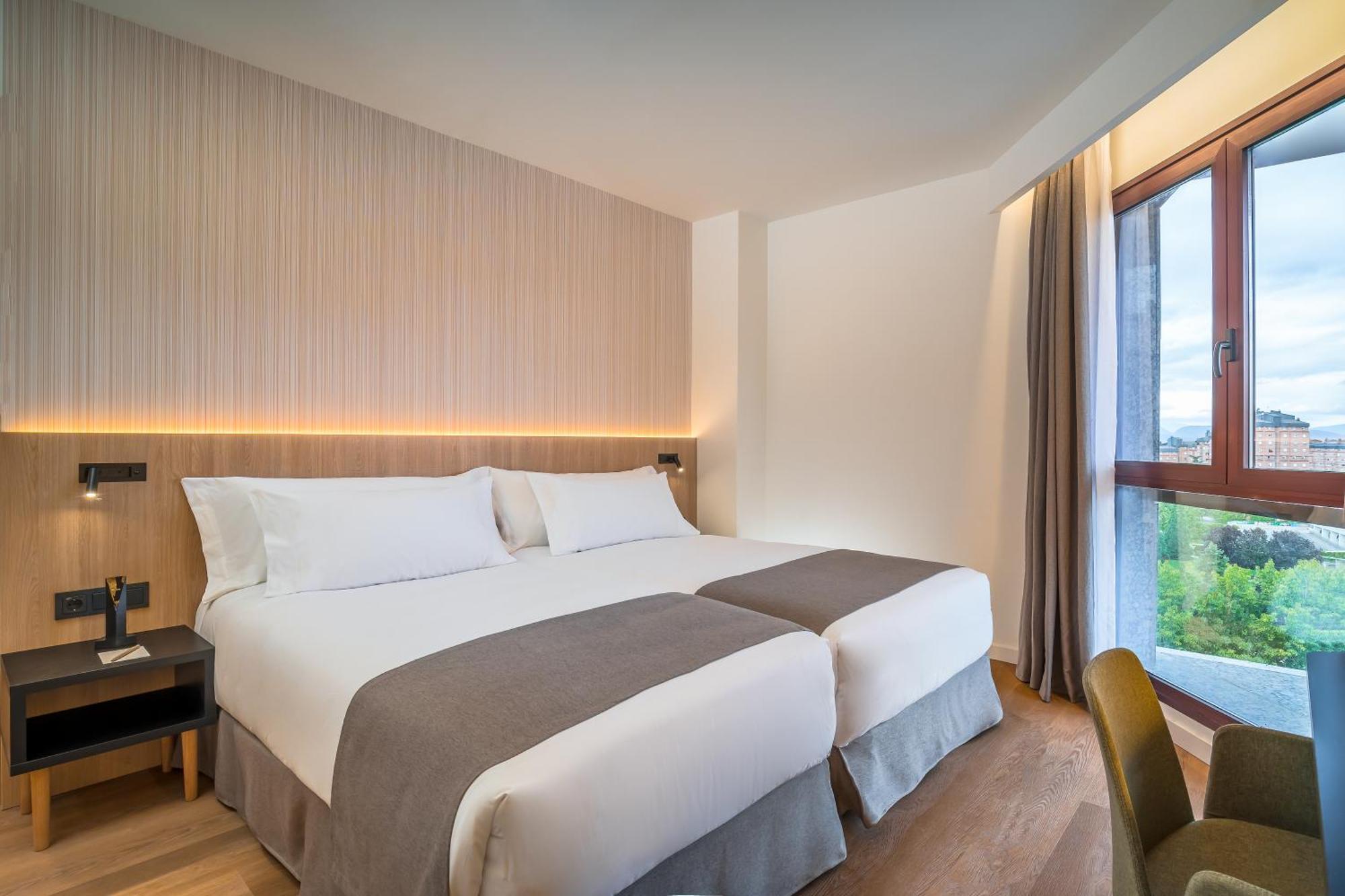 Occidental Pamplona Hotel Eksteriør billede