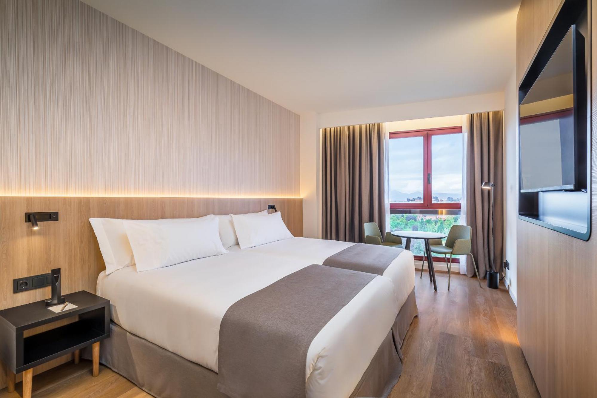 Occidental Pamplona Hotel Eksteriør billede