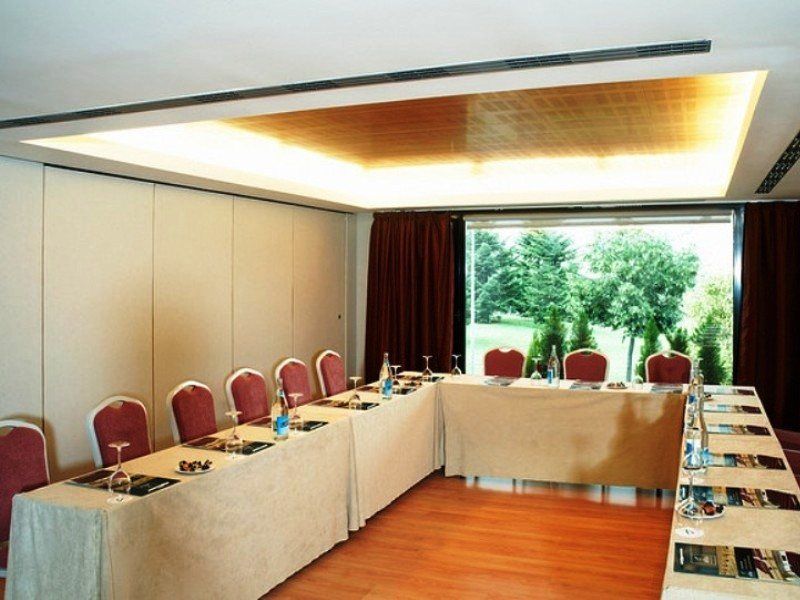 Occidental Pamplona Hotel Eksteriør billede