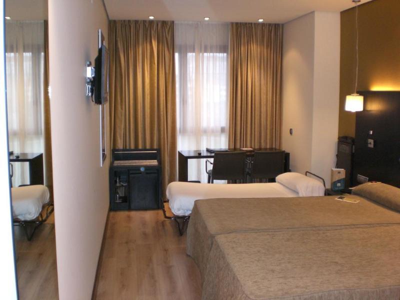 Occidental Pamplona Hotel Eksteriør billede