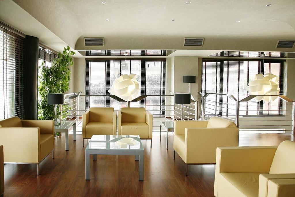 Occidental Pamplona Hotel Eksteriør billede