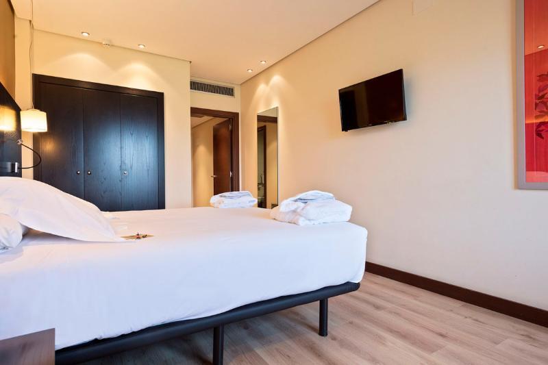 Occidental Pamplona Hotel Eksteriør billede